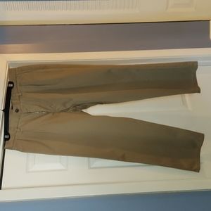 Men's Dockers Pants, 33x30, Pleated